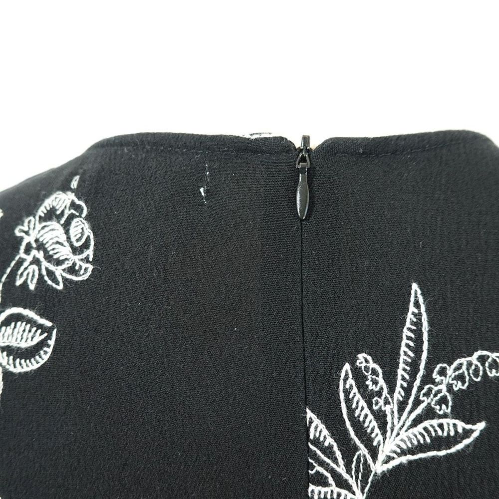 Mod Ref Meredith Floral Embroidered Dress Black and White Size S - Picture 12 of 16